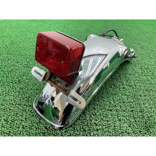 ヤマハSR400　1JR　純正リアフェンダー　2J2-21610-00-93 中古used ヤマハSR400 1JR 純正リアフェンダー 2J2-21610-00-93