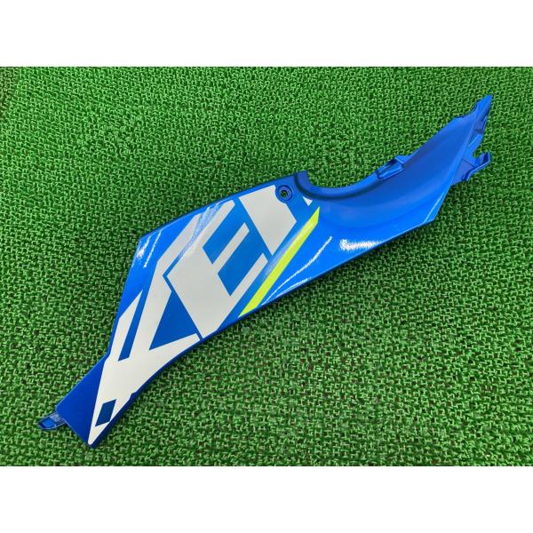 スズキ（SUZUKI） ジクサー150 サイドカバー 左 青M 41KA 純正 中古