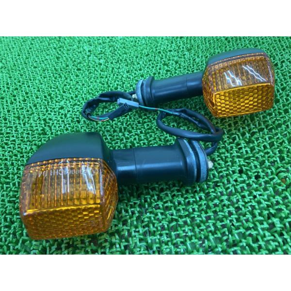 ZRX1100 リアウインカー 左右 0782 カワサキ 純正 バイク 部品 ZRT10C コンディション良好 割れ欠け無し 品薄 希少品 【中古】 79 カワサキ（Kawasaki） ZRX1100 リアウインカー 左右 0782 純正 中古