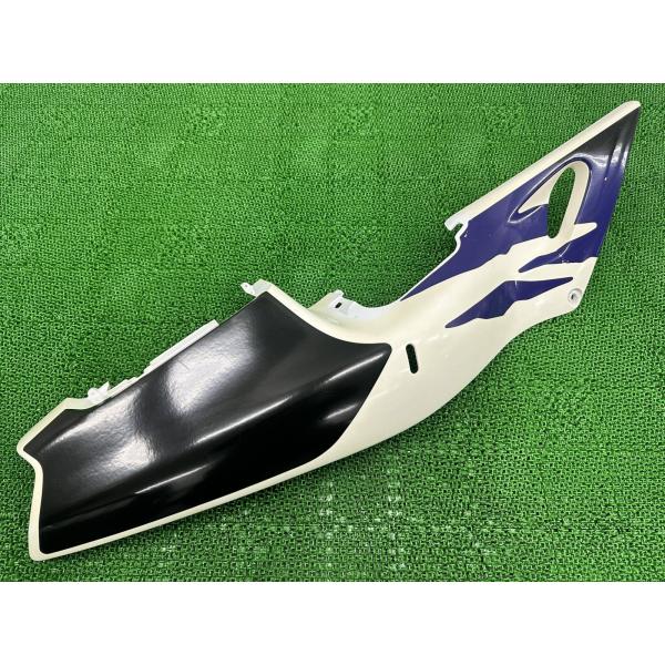 ホンダ（HONDA） RVF400 シートカウル 右 白 MR8 純正 中古 バイク