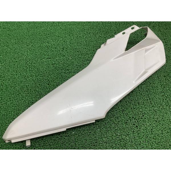 ホンダ（HONDA） フュージョン アッパーカウル 左 パール 純正 中古