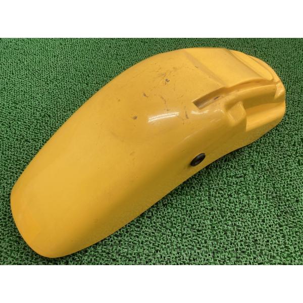 ホンダ（HONDA） マグナ50 リアフェンダー 黄 GBZ 純正 中古 バイク
