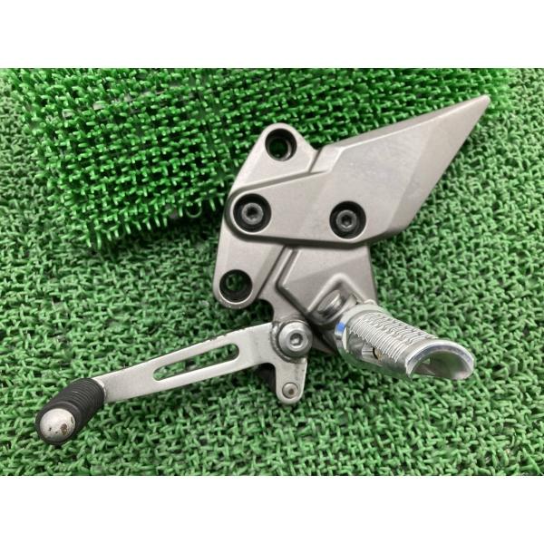カワサキ（Kawasaki） NINJA1000 ステップ 左 0726 純正 中古 バイク