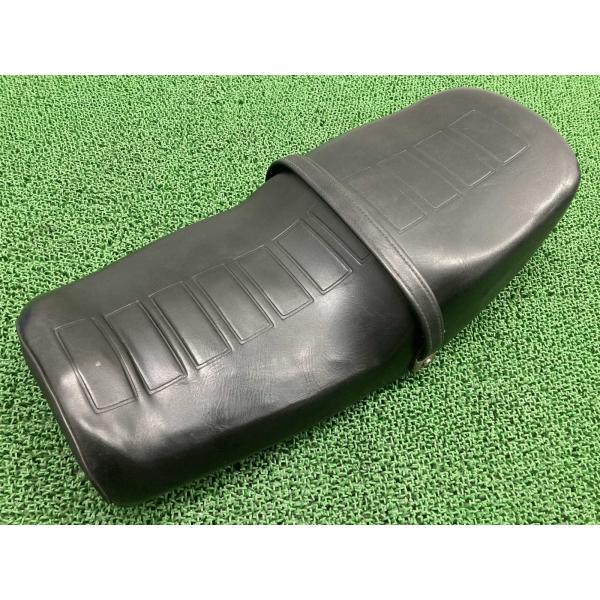 YAMAHA（ヤマハ） RZ250 シート 4L0 純正 中古 バイク 部品 4L3 RZ350