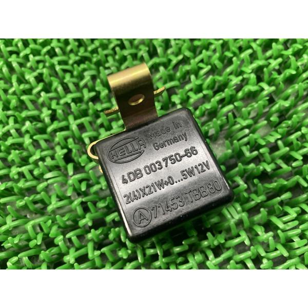 HELLA製 ウインカーリレー 4DB 003 750-66 トライアンフ(TRIUMPH) 社外 中古 4DB003750-66 71453TBB80 5W 12V コンディション良好 cC