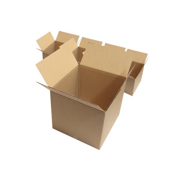 [カラー] 無地[組立寸法外寸] 23.5cm x 23.0cm x 22.5cm[内寸] 23.0cm x 22.0cm x 21.0cm[枚数] 5枚万能80サイズのダンボール。お皿なら直径最大22cm程度まで収納可能。バドミントンのロ...