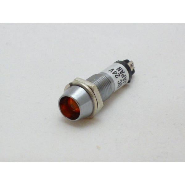 定格電圧：DC24V（赤色に塗られている端子がプラスです）定格電流：10mA耐電圧：AC 500V 1分間絶縁抵抗：DC 500V 100MΩ 以上発光色：黄本体材質：真鍮スズコバルトメッキ製品は改良の為、予告なく仕様変更される場合がありま...