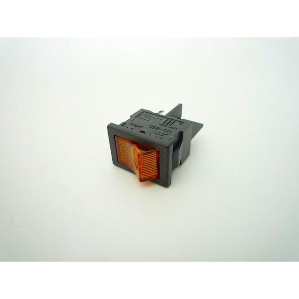 型番：DS850KF3N1KTY回路：SPST（2P）スイッチ特性：ON-OFF端子形状：タブ端子＃187 t=0.8操作部：125Ｖ用　ネオン球付ネオン照光：透明赤本体カラー：黒電流容量：5A.125V.AC ／ 3A.250V.AC ／...