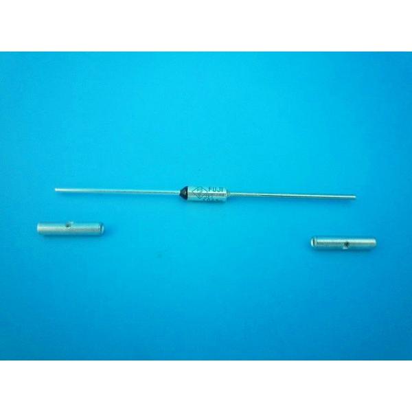 公称動作温度：126℃電気定格：AC250V 15A動作精度：±2℃裸圧着スリーブ(mm2)：0.5〜1.5