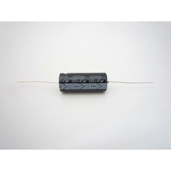 横型電解コンデンサ小型アルミニウム電解コンデンササイズ　Φ16mm x 41mm使用温度範囲　-25 〜 +105℃定格電圧　350V静電容量　47μF静電容量許容差　±20％（20℃，120Hz)特長 FEATURE・民生機器用標準品・1...