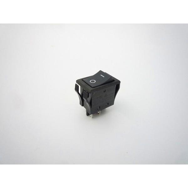 形名　JW-M21RKKカテゴリ　ロッカシリーズ　JWサブカテゴリ　非照光式　スイッチ詳細表示用電流容量1　10A 125V AC詳細表示用電流容量2　10A 250V AC使用温度範囲（℃）　-25/+70極数　2極機能1　ON-OFF操...