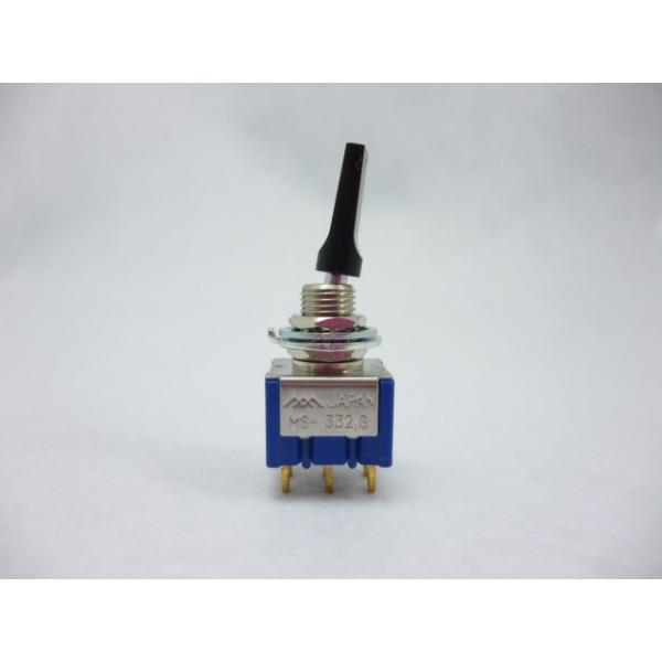 【ミヤマ　トグルスイッチ　MS-332G　黒】廃止品につき在庫限り電流容量：６Ａ　１２５ＶＡＣ２極双投のトグルスイッチです。スイッチの動作は　ON-(ON)　と、中立なしの片側跳ね返りになっています。