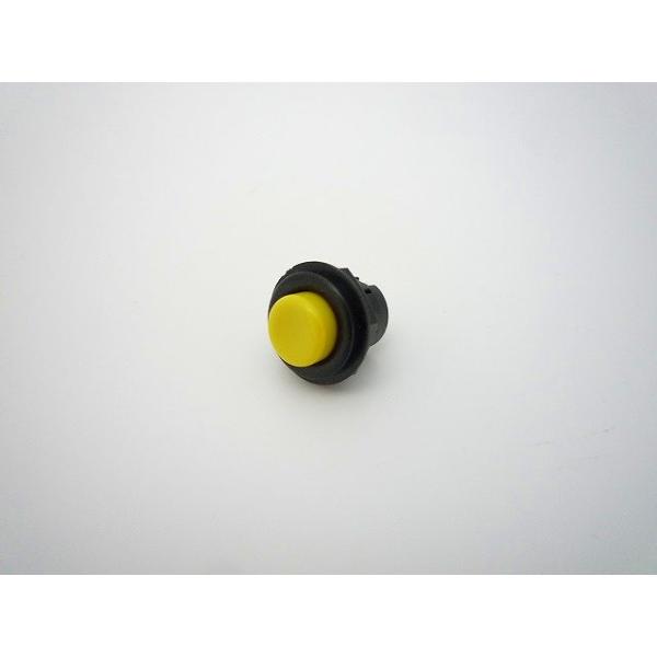 型番：MS356M-6操作部カラー：黄色回路：SPST（2P） 単極単投スイッチ特性：OFF-(ON) モーメンタリー定格：AC125V 3A接触抵抗：20mΩ(MAX)絶縁抵抗：100MΩ(MIN)耐電圧：1000VAC 1分間(Minute)