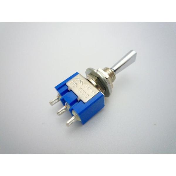 品番：MS500CF回路：SPDT（3P）スイッチ特性：ON-OFF-ONレバー倒れ角度：12°±2°端子形状：半田端子操作形状：金属フラットレバー電流容量：6A.125V.AC絶縁抵抗：DC.500V 100MΩ以上(MIN)絶縁耐圧：【...