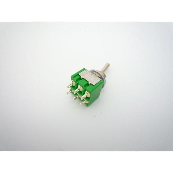 品番：MS550F回路：DPDT（6P）スイッチ特性：ON-ON電流容量：3A.125V.AC ／ 1A.250V.AC絶縁抵抗：DC.500V 100MΩ以上(MIN)絶縁耐圧：AC.1000V 1分間(Minute)接触抵抗：20mΩ以...