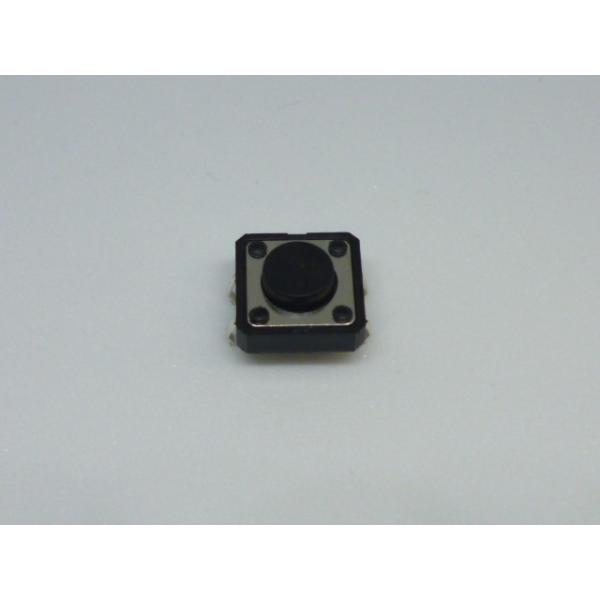 12mm×12mm　基板用(2.54mmピッチ)のタクトスイッチです。輸入品スイッチ動作：モーメンタリ(押したときにON)スイッチ色：黒高さ：5mmネコポス発送可能です。