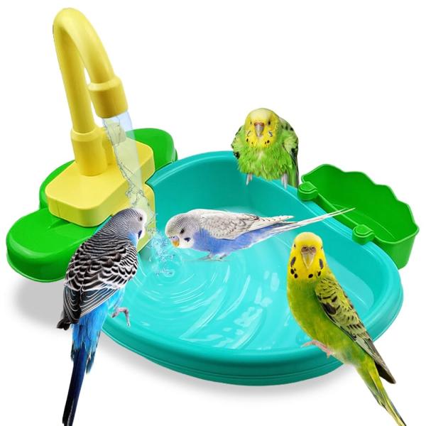 「商品情報」「主な仕様」【自動シャワー機能で手軽に水浴び】 鳥専用の水浴び容器は、自動シャワー機能で蛇口から水を循環させ、鳥が自分で楽しく水浴びできる設計です。スイッチ一つで作動し、電池式なのでどこでも手軽に設置可能です。セキセイインコ、文...