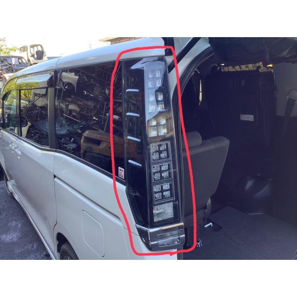 ZWR80系 ヴォクシー 純正 LEDテールKOITO 28-232 左右セット tsujiisyotencoltd2_sg003009814