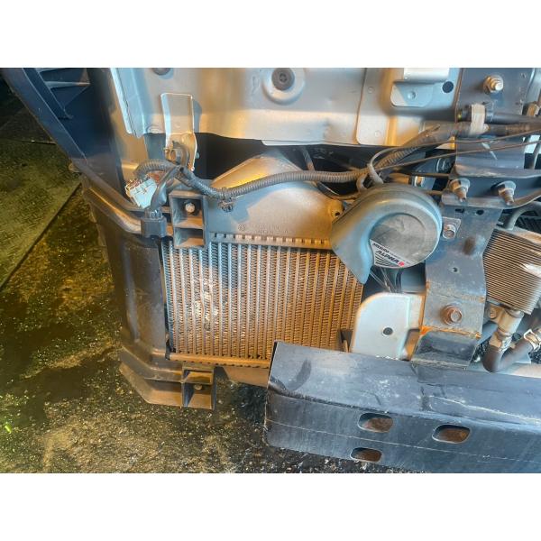 車種不確　NV350キャラバン VW2E26 インタークーラー パイピング付 tsujiisyotencoltd2_sg00736850