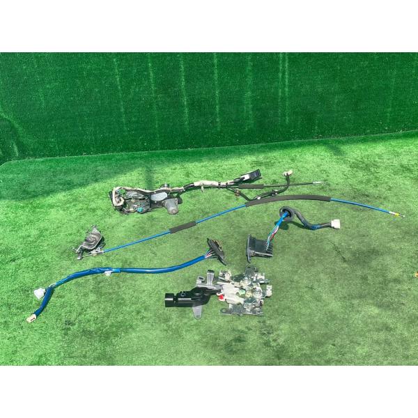 H24年 200系ハイエース スーパーGL 左スライドイージークローザー ドア