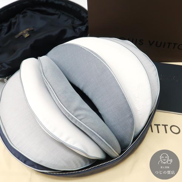 LOUIS VUITTON トラベルクッション オブジェノマド ネックピロー LOUIS VUITTON トラベルクッション オブジェノマド ネックピロー