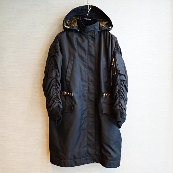 ルイヴィトン34コート黒 LOUIS VUITTON（ルイ・ヴィトン） コート 34サイズ ブラック 中綿入り