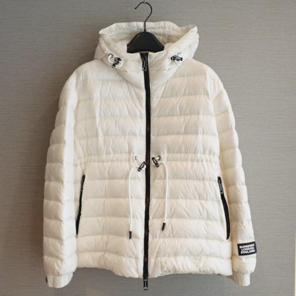BURBERRY（バーバリー） ライトダウンジャケット XSサイズ ホワイト 