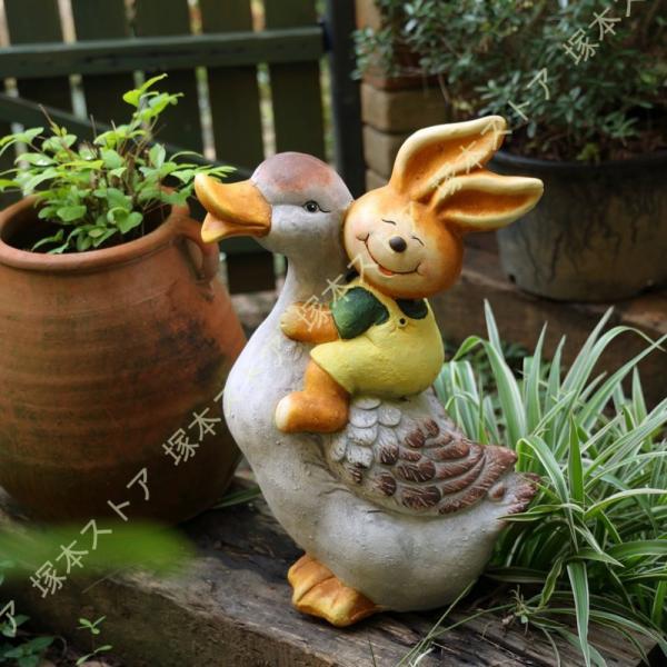 ガーデンオブジェ うさぎ オブジェ 工芸品 玄関 置き物 アニマル ガーデニング置物 かわいい 芝生 庭のオーナメント 園庭 階段 屋外 デコレーション