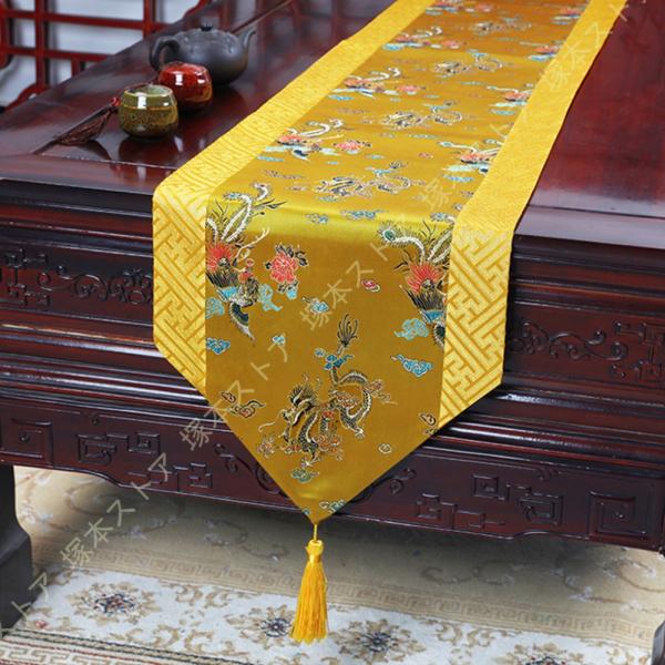 [Release date: September 22, 2022]★テーブルの中央にさらりと敷きこむだけで、ぐっとお洒落な雰囲気を作り出してくれるテーブルランナー!★柔らかく、耐久性があり、環境に優しい、ガラスや陶器の食器、花瓶なども安心...