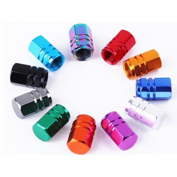 商品名：自動車 タイヤ バルブ キャップ エアバルブ 4個セット（車一台分）ホイールのドレスアップに最適なエアバルブキャップです。本体は軽量で強度のあるアルミ製です。腐食を防ぎシャープな輝きを保つ高級アルマイト仕上げ。エアバルブキャップには...