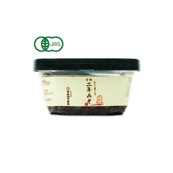 国産の有機大豆、有機米、それに自家採取した種麹を使用して、昔ながらの木桶に仕込み、自然の醗酵速度に任せ、通常の二倍以上寝かした味噌です。みその風味は基本的に米の甘みと大豆の旨味、そして食塩からの塩味(えんみ)、辛味が特徴ですが、みそを加温す...