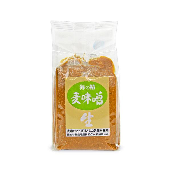 国産特別栽培原料を昔ながらの天然醸造法にて、杉樽で1-2年じっくり発酵・熟成させました。食品添加物不使用の生味噌なので、酵母や乳酸菌が生きています。加熱処理をしていない生仕上げの麦みそです。通常の味噌と同様にお召し上がりください。