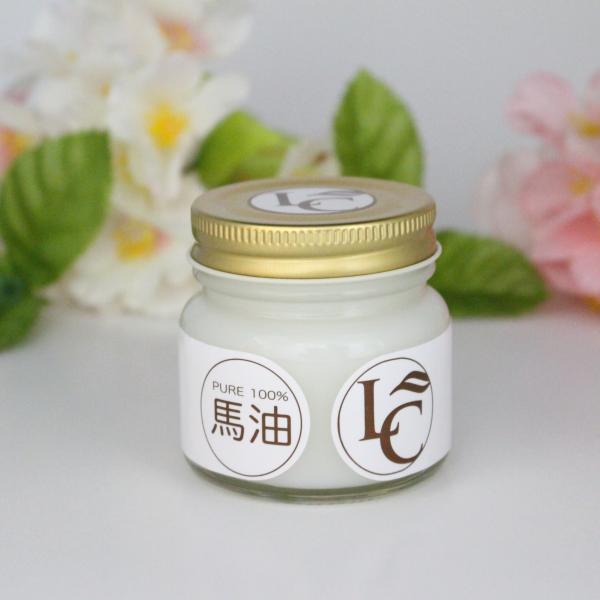 100％馬油。純粋な馬油。においも無くなめらかなクリームの仕上がり！時間を掛けゆっくり精製した馬油で当社の馬油シリーズの中ではNo.1の伸びと浸透力です！朝は少量で気になる顔、手、首筋などに伸ばしすり込んでください。馬油の油のてかりがなくな...