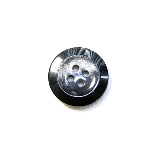 送料無料 Century21 COLOR．7  15mm 紳士服スーツジャケットの袖口・袖ボタンに