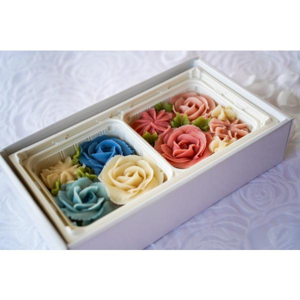 おはぎに見えないケーキタイプの　おはぎPink&amp;Blueは、ピンクのローズとブルーのローズの2箱 に分かれているため、一度に解凍せずに半分ずつ 召し上がっていただくことができます。着色にはビー ツ、バタフライピー、モリンガを使用して...