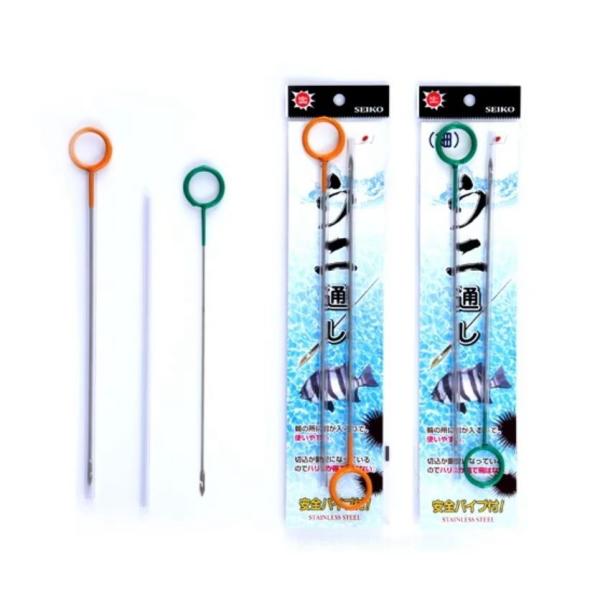 品名：ウニ通し（太） 品番：セ33-1 材質：SUS304 ステンレス製 ウニ、ヤドカリ、赤貝（サルボ）刺しに最適です。 輪の所に指が入るので、使いやすい。 切込が鍵型になっているのでハリスが風に飛ばない。 安全パイプ付！・ウニ通しは2種類...