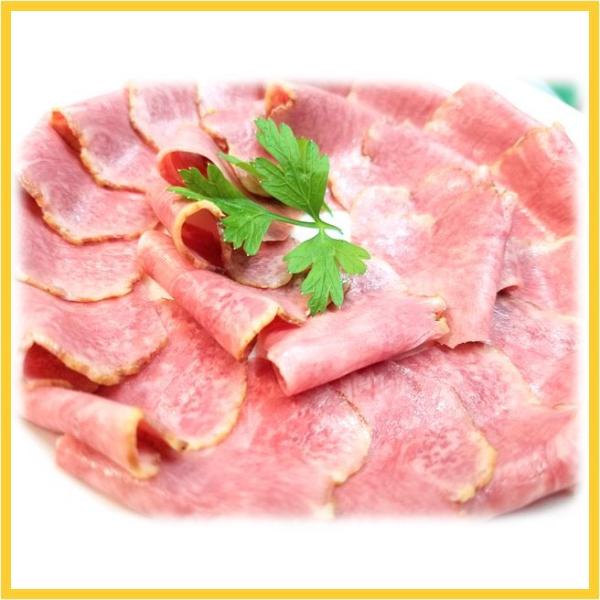 国産豚のタンをつけ込みスモークした製品です1パック約400ｇ　　賞味期限　約１０日国産豚のタンをスモークした物ですスライスしてそのままお召し上がりいただけます　特に根元の所はタン元といって最高に脂ののった特上部分になりますので　ちょっっとだ...