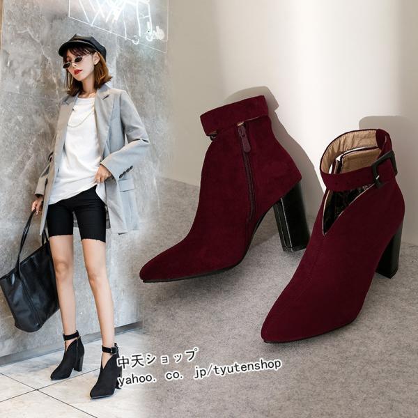 Christian Louboutin黒エナメルブーティアンクルブーツ23.5㎝ ブーティ 秋冬 美脚 ショートブーツ ポインテッドトゥ 太ヒール ブーツ