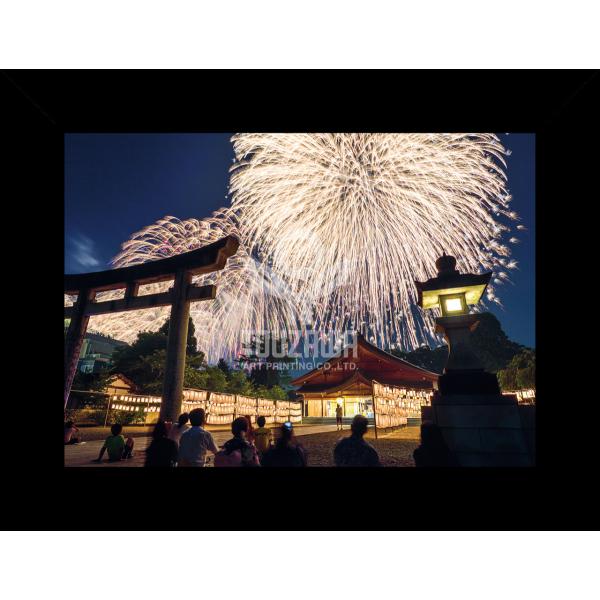 高級フォトプリント　アルミ額縁入り受注生産品のため、納品までは約２週間かかります。ご了承ください。アルミ額縁　ブラック額外寸：507mm × 659mmマット内寸：367mm × 537mm※本商品は受注生産品のため、ご注文後のキャンセル、...