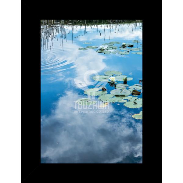 高級フォトプリント　アルミ額縁入り受注生産品のため、納品までは約２週間かかります。ご了承ください。アルミ額縁　ブラック額外寸：507mm × 659mmマット内寸：367mm × 541mm※本商品は受注生産品のため、ご注文後のキャンセル、...