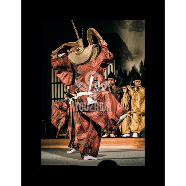 高級フォトプリント　アルミ額縁入り受注生産品のため、納品までは約２週間かかります。ご了承ください。アルミ額縁　ブラック額外寸：507mm × 659mmマット内寸：367mm × 542mm※本商品は受注生産品のため、ご注文後のキャンセル、...