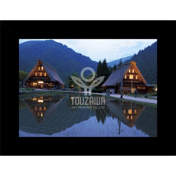 高級フォトプリント　アルミ額縁入り受注生産品のため、納品までは約２週間かかります。ご了承ください。アルミ額縁　ブラック額外寸：507mm × 659mmマット内寸：367mm × 528mm※本商品は受注生産品のため、ご注文後のキャンセル、...