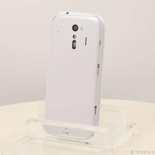 中古 FUJITSU らくらくスマートフォン F-42A ホワイト 中古〕FUJITSU(富士通） らくらくスマートフォン 32GB ホワイト