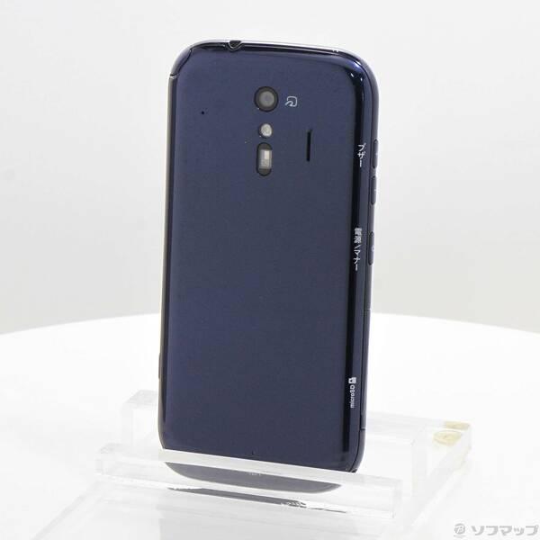 〔中古〕FUJITSU(富士通） らくらくスマートフォン 32GB ネイビー F-42A docomoロック解除SIMフリー〔297-ud〕