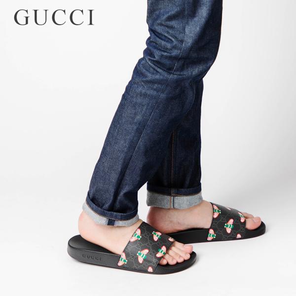 GUCCI ロゴ入りスライドサンダル　サイズ7 グッチ サンダル 偽物】フロントエンボスロゴ☆ラバー☆スライド