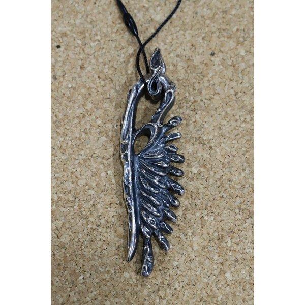 Give Me a Wing ギブミーアウィングネックレスシルバー