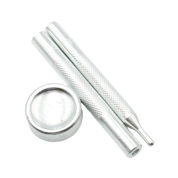 バネホック打ち具 簡易タイプ 3点セットです。当店販売のバネホックに対応しております。■内容品打ち棒2本両面タイプ万能打ち台■サイズ10mm用12mm用15mm用[関連キーワード] ハンドメイド ハンドメイド用 手芸 ハンドメイドパーツ ア...