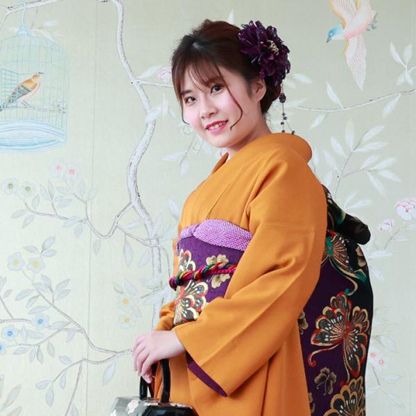 お振り袖一式 一蔵✨ 前撮りのお客様 からし色のお着物がおしゃれ♡ 20歳
