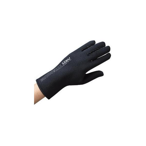 チタンコーティングのフィッシング手袋。フィット感に優れた1mm厚のネオプレンに冷気を通しにくいチタンコーティングを施し保温力をキープ。前モデルに比べ手の平側の滑り止めがさらにしっかりして作業効率アップ。防寒性能の高いフルフィンガーのタイプ。...