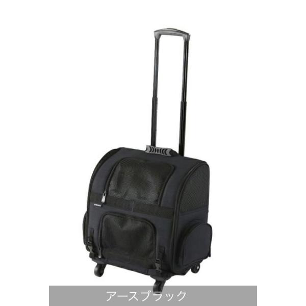 カジュアルで機能的な新型ペットキャリー。移動中も止まっている時も、ペットの姿勢がいつでもフラットになる“FLAT&amp;GO”機能で大切なペットと一緒に快適なおでかけを。※特許取得済み乗っているペットに不要なストレスを与えません。静音キャ...